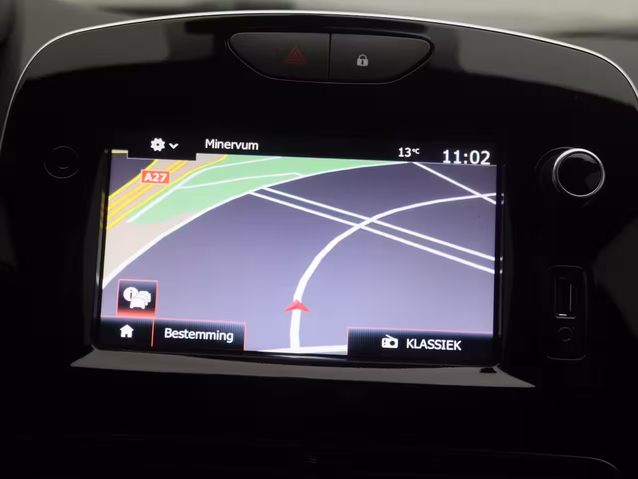 Renault Clio Estate TCe 90 Limited | Medianav incl. Apple CarPlay & Android Auto | Parkeersensoren achter incl