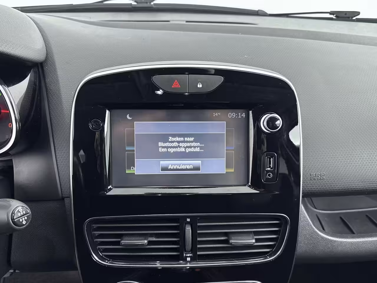 Renault Clio Estate 1.2 TCe 120Pk Intens | Climate Control | Navigatie | Cruise Control | Parkeersensoren incl