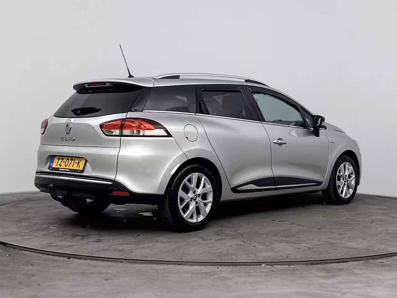 Renault Clio Estate 0.9 TCe 90Pk Limited | Navigatie | Parkeersensoren Achter | Keyless Entry | Trekhaak | Cru