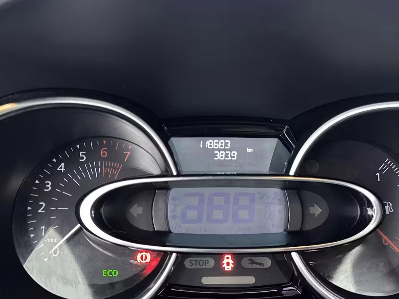 Renault Clio Estate 0.9 TCe 90Pk Limited | Navigatie | Parkeersensoren Achter | Keyless Entry | Trekhaak | Cru