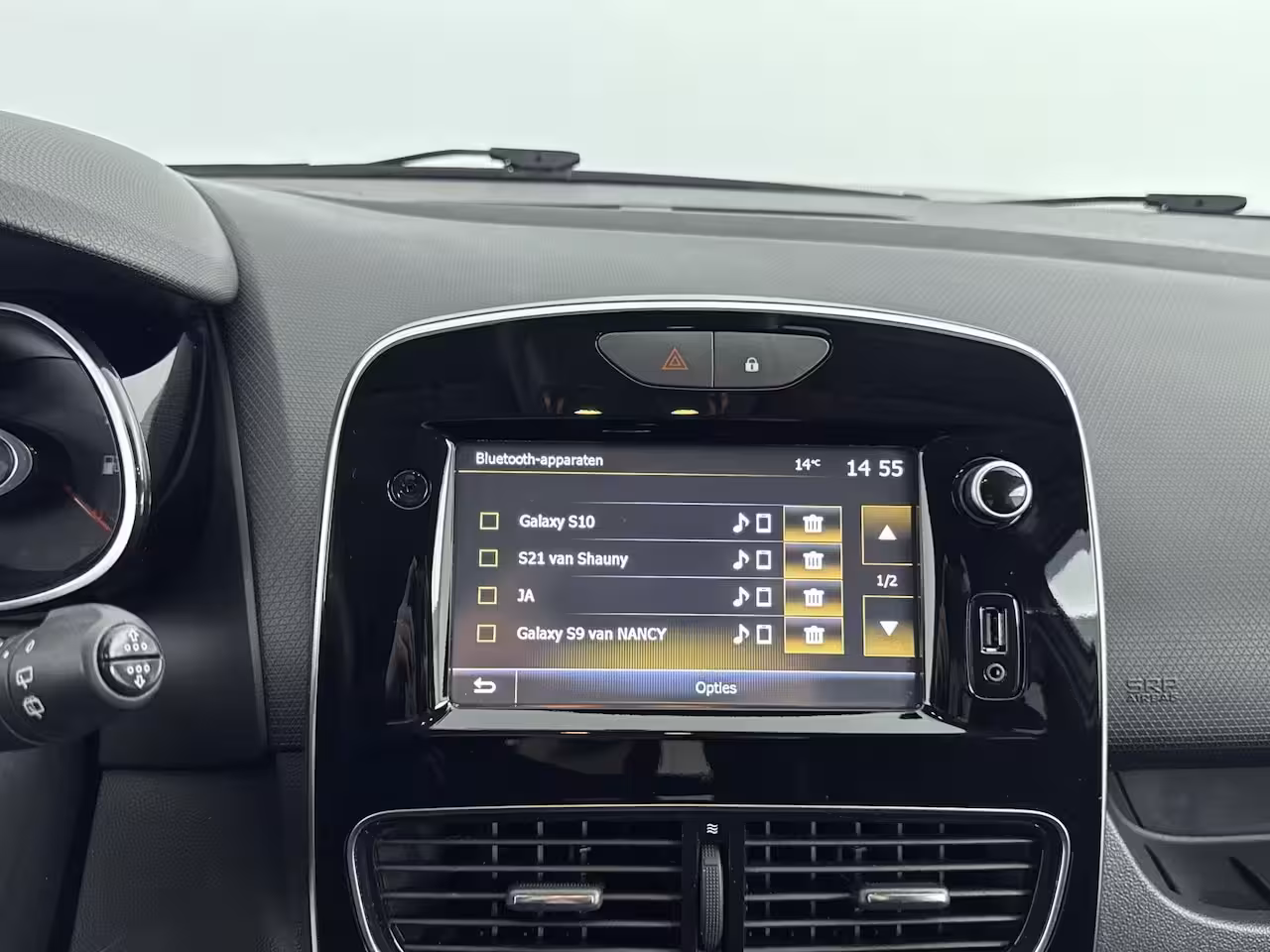 Renault Clio Estate 0.9 TCe 90Pk Limited | Navigatie | Parkeersensoren Achter | Keyless Entry | Trekhaak | Cru