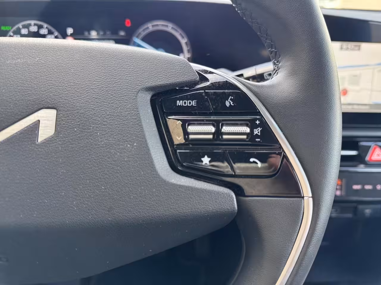 Kia Niro EV DynamicLine 64.8 kWh | Navigatie | LM-Velgen | Climate control | adaptieve cruise control