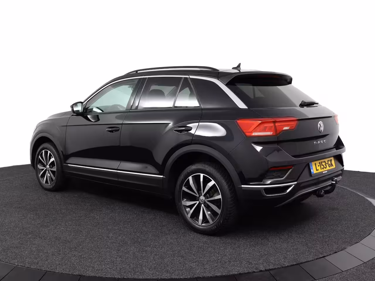 Volkswagen T-Roc 1.5 TSI Sport Business R | Airco | Cruise Control | Trekhaak 1500 KG |