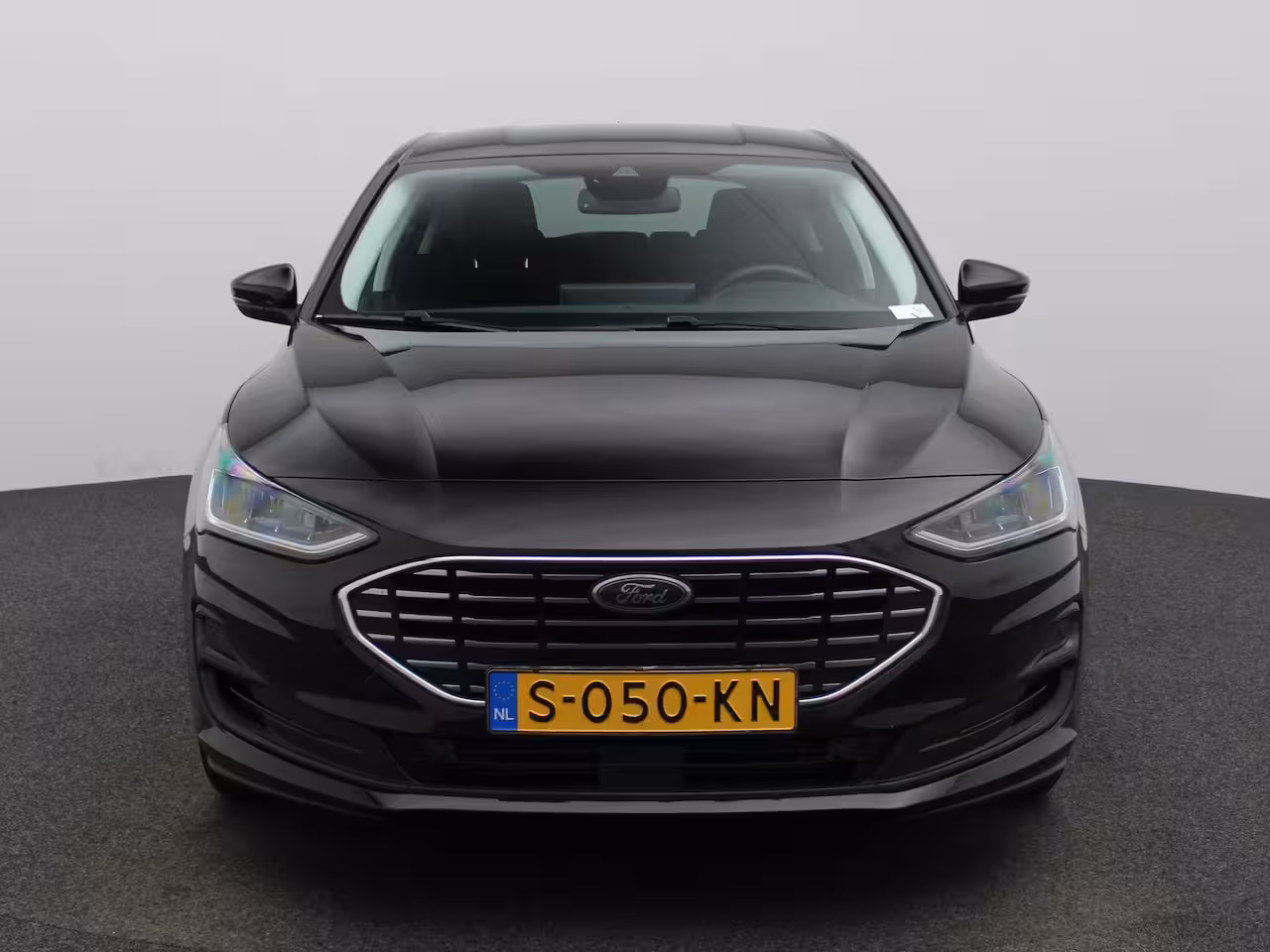 Ford Focus 1.0 EcoBoost Hybrid Titanium | Climate Control | Cruise Control | Navigatie | Parkeersenso