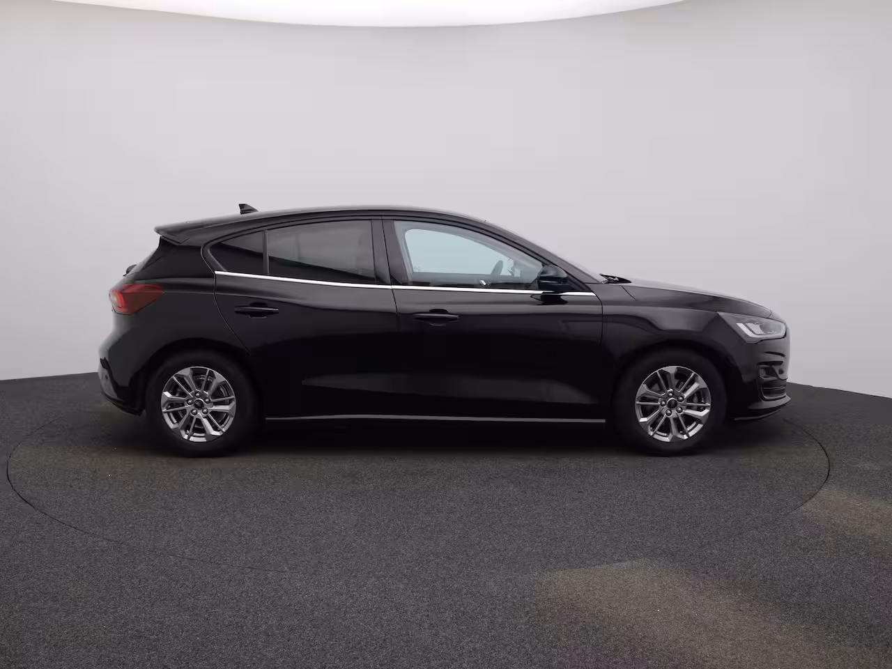Ford Focus 1.0 EcoBoost Hybrid Titanium | Climate Control | Cruise Control | Navigatie | Parkeersenso