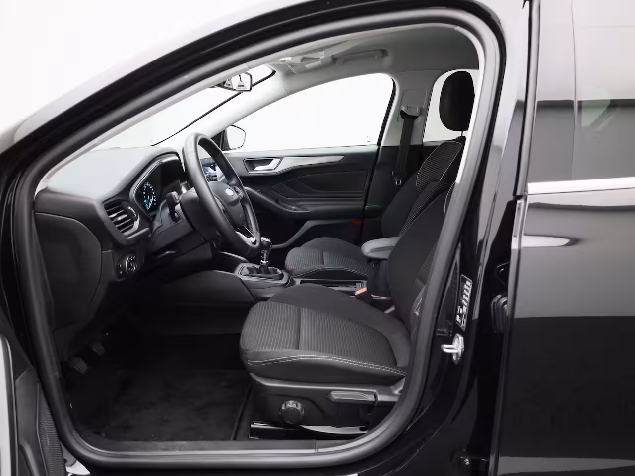 Ford Focus 1.0 EcoBoost Hybrid Titanium | Climate Control | Cruise Control | Navigatie | Parkeersenso