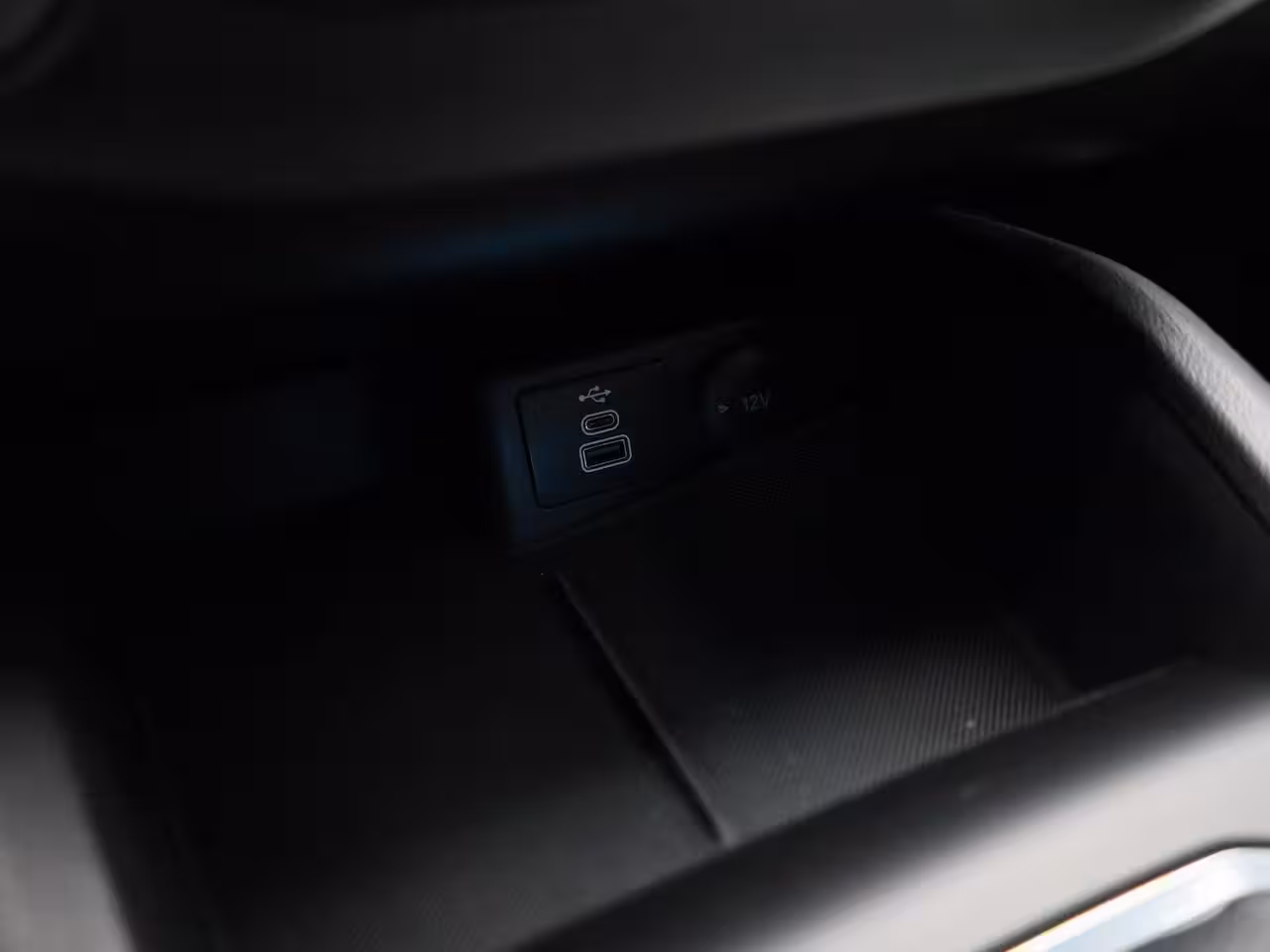 Ford Focus 1.0 EcoBoost Hybrid Titanium | Climate Control | Cruise Control | Navigatie | Parkeersenso