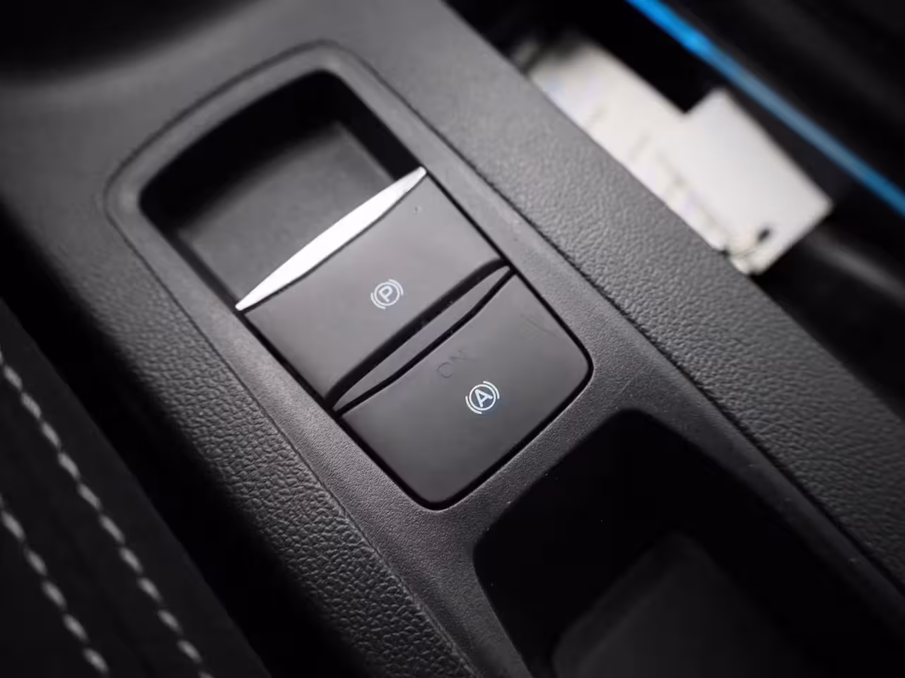 Ford Focus 1.0 EcoBoost Hybrid Titanium | Climate Control | Cruise Control | Navigatie | Parkeersenso