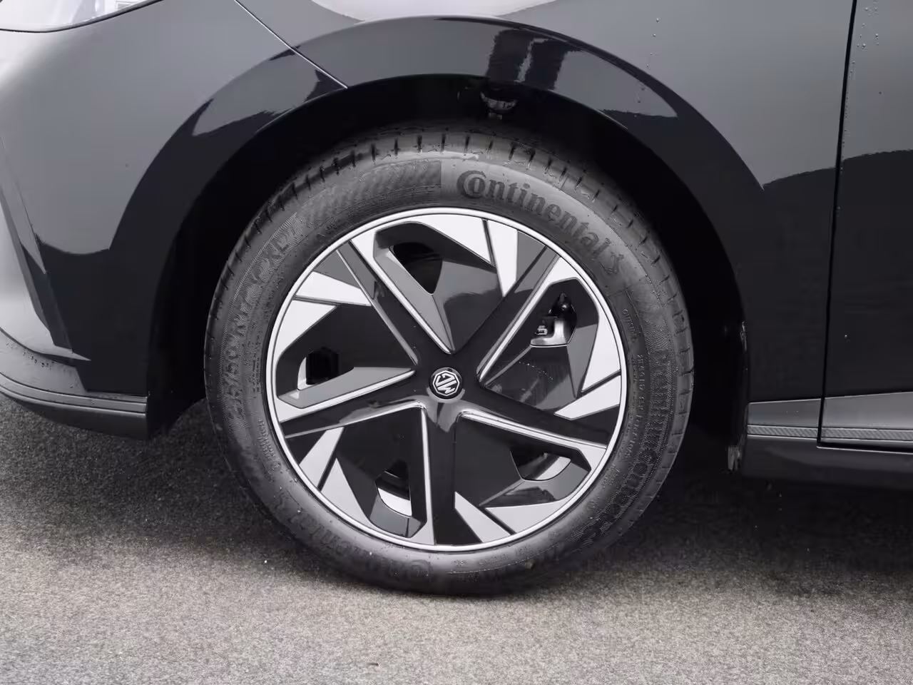 MG MG4 Standard 51 kWh | UNIEKE KM STAND | Adaptive Cruise Control | Carplay | Parkeersensoren |