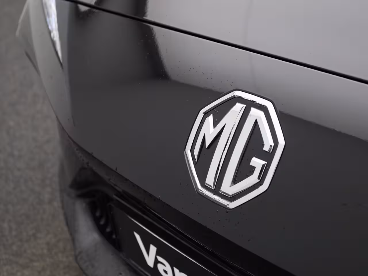 MG MG4 Standard 51 kWh | UNIEKE KM STAND | Adaptive Cruise Control | Carplay | Parkeersensoren |