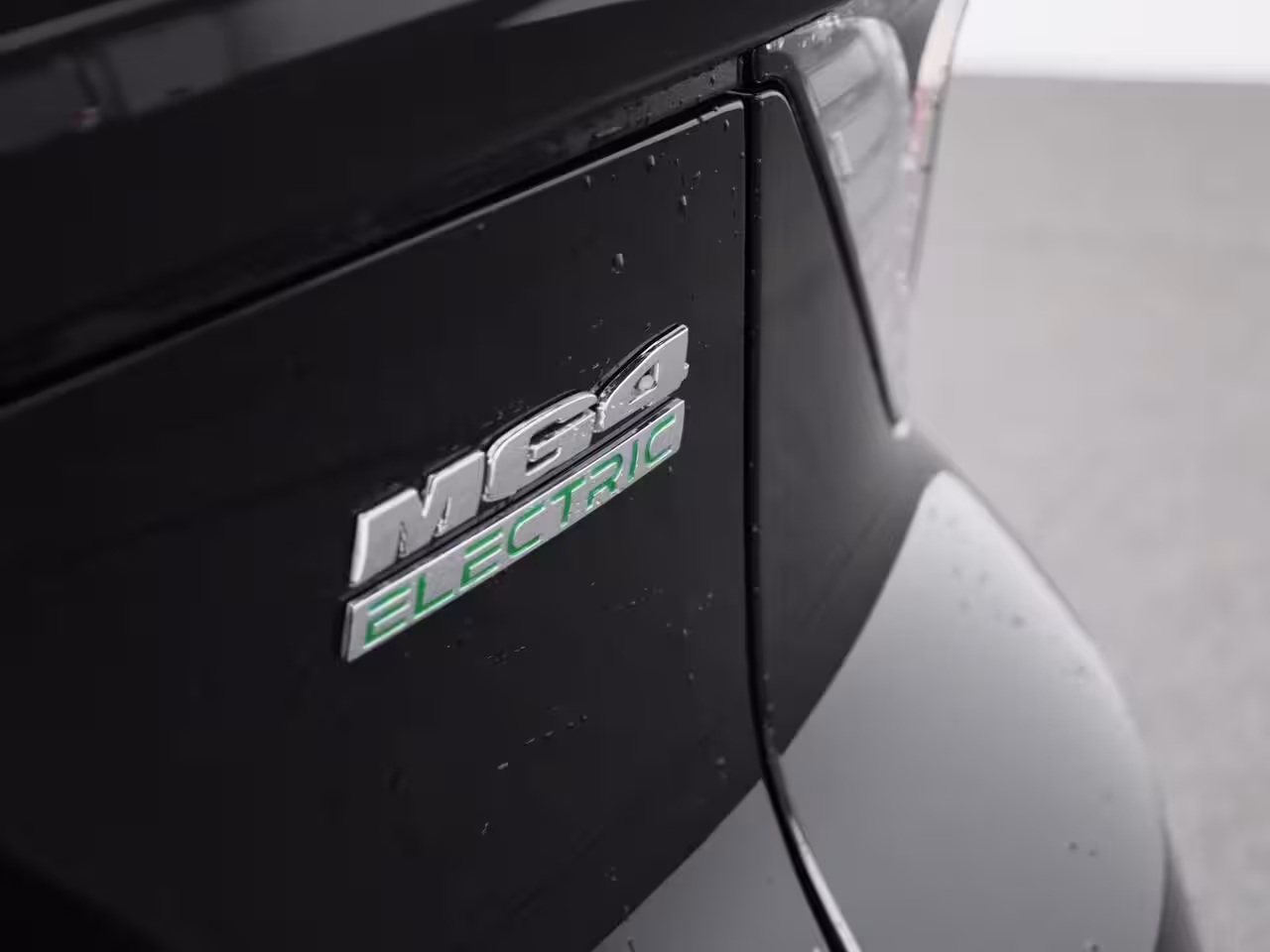 MG MG4 Standard 51 kWh | UNIEKE KM STAND | Adaptive Cruise Control | Carplay | Parkeersensoren |