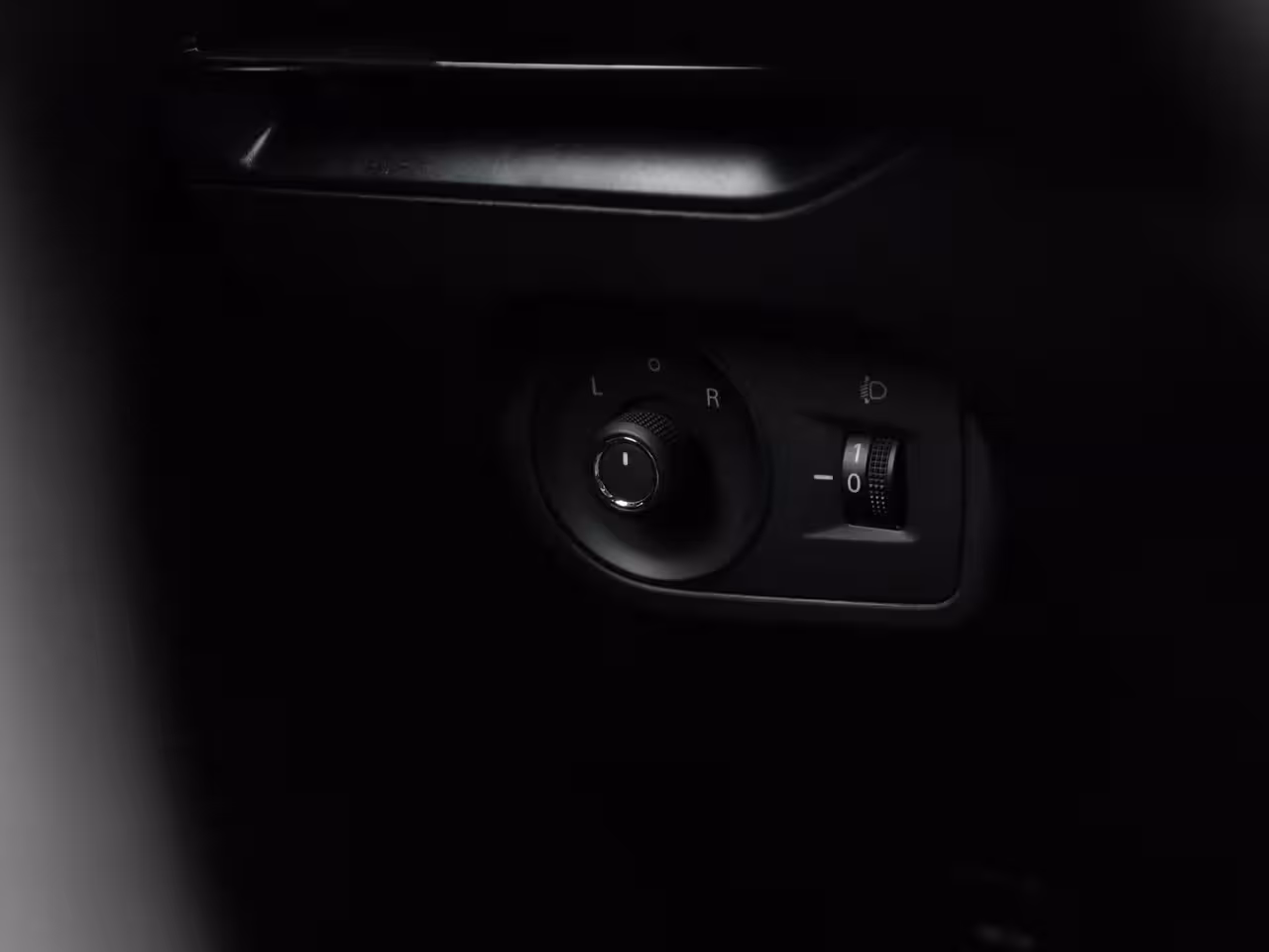 MG MG4 Standard 51 kWh | UNIEKE KM STAND | Adaptive Cruise Control | Carplay | Parkeersensoren |