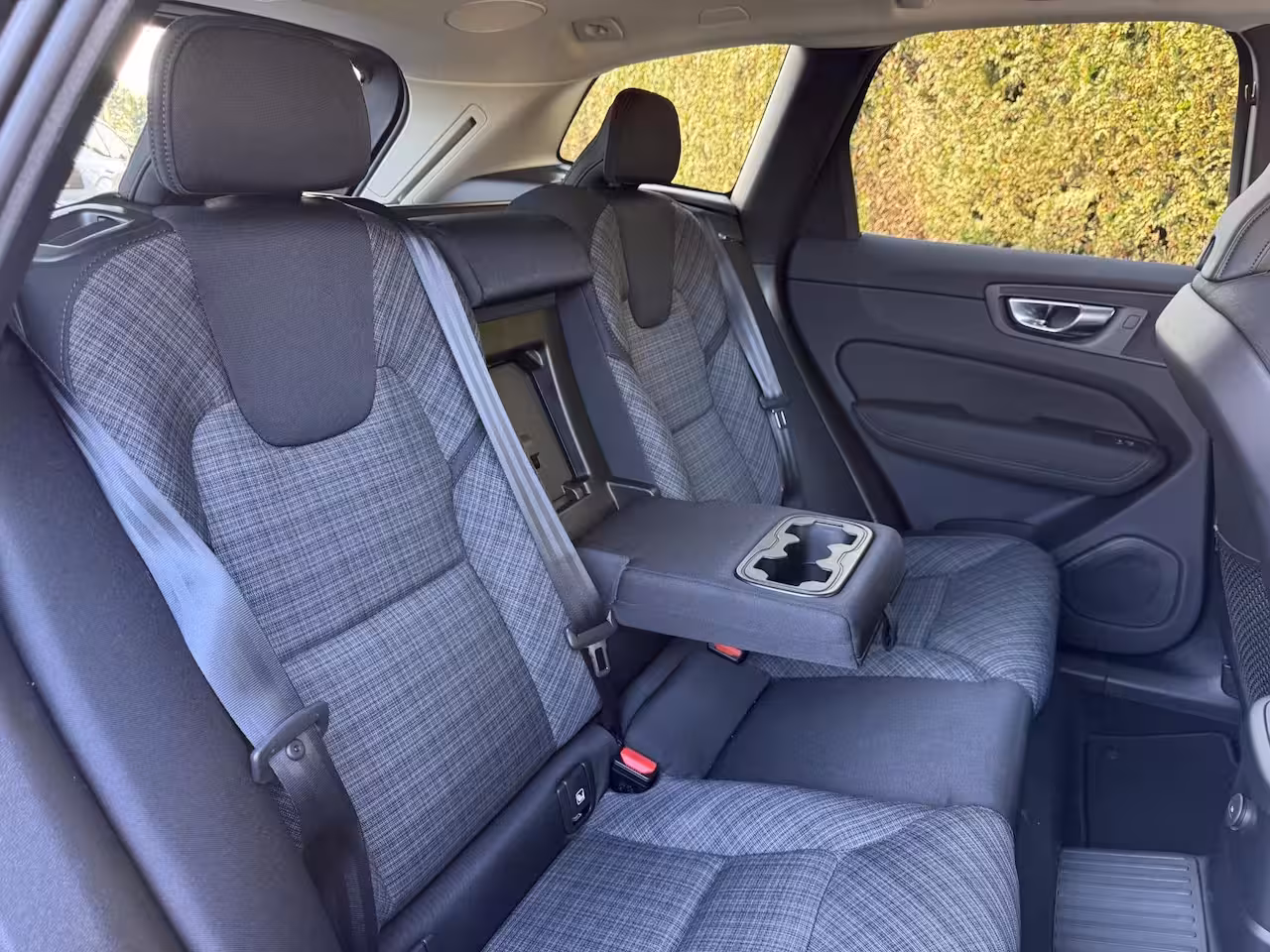 Volvo XC60 2.0 T6 Plug-in hybrid AWD Business Edition
