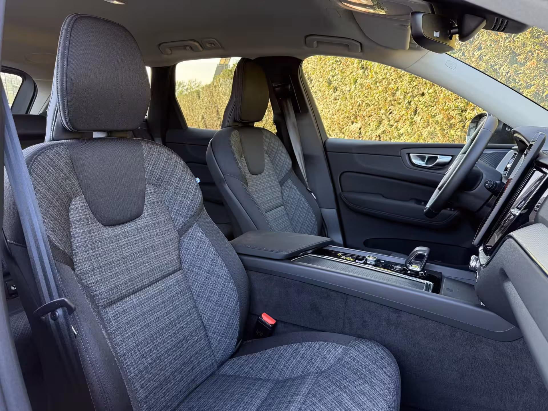 Volvo XC60 2.0 T6 Plug-in hybrid AWD Business Edition