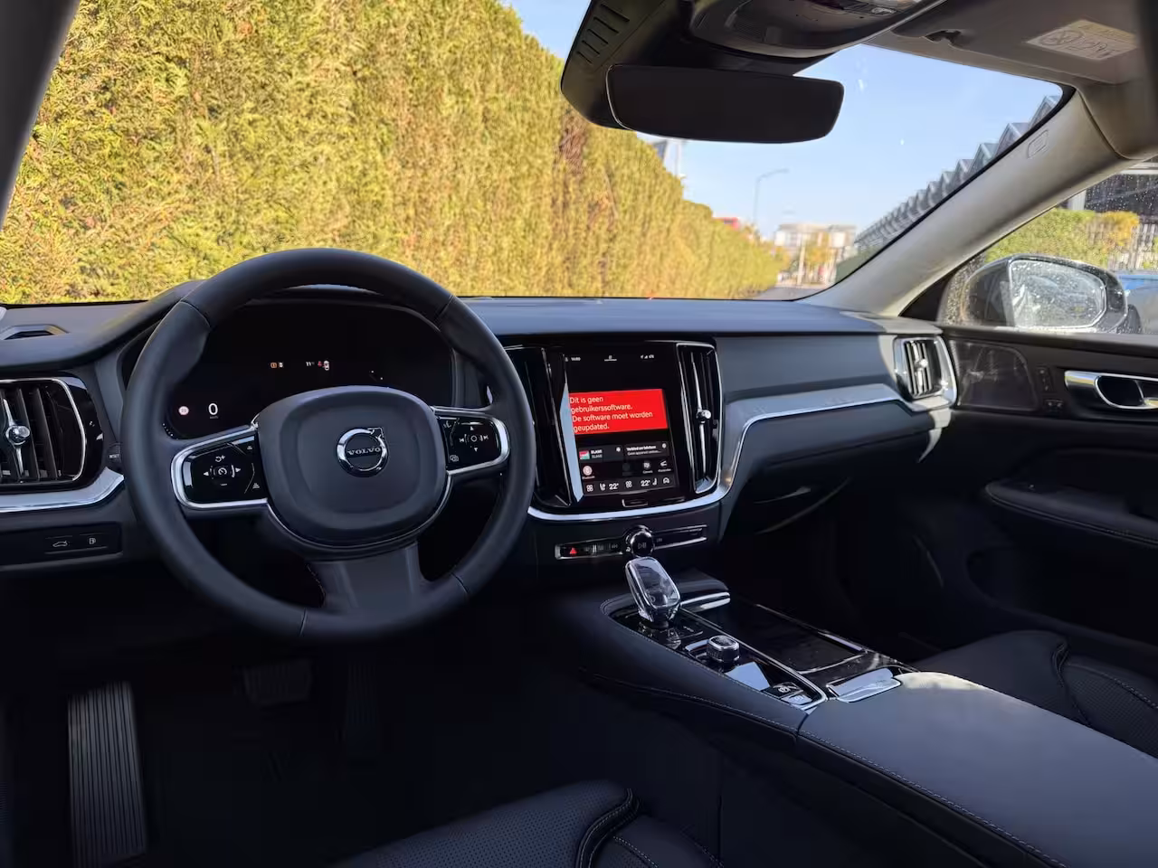 Volvo V60 2.0 T6 Plug-in hybrid AWD Plus Dark