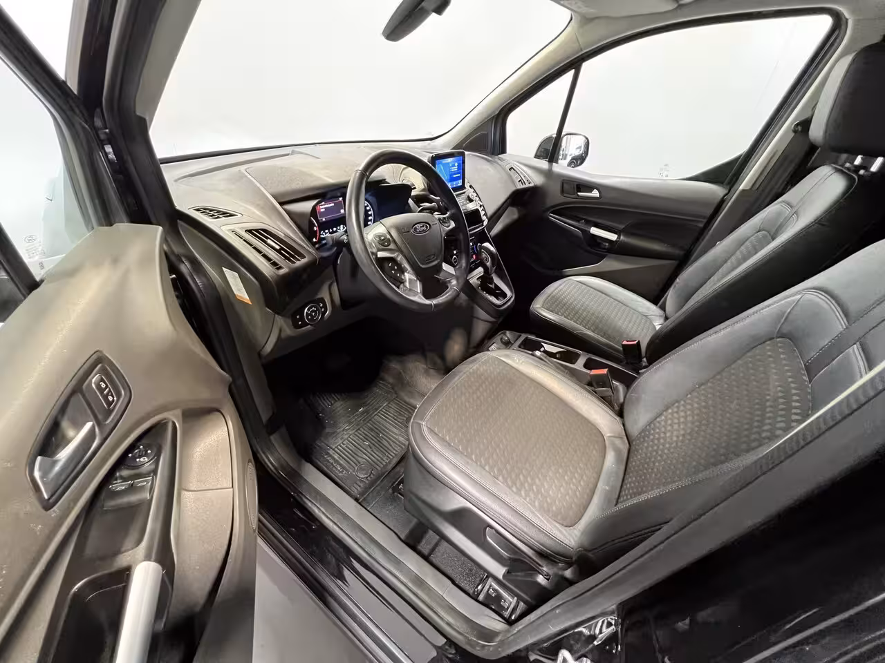 Ford Transit Connect 1.5 EcoBlue L2 Sport Trekhaak | LM Velgen 17" | Cruise Control | Voorstoelen Verwarmd | Vo