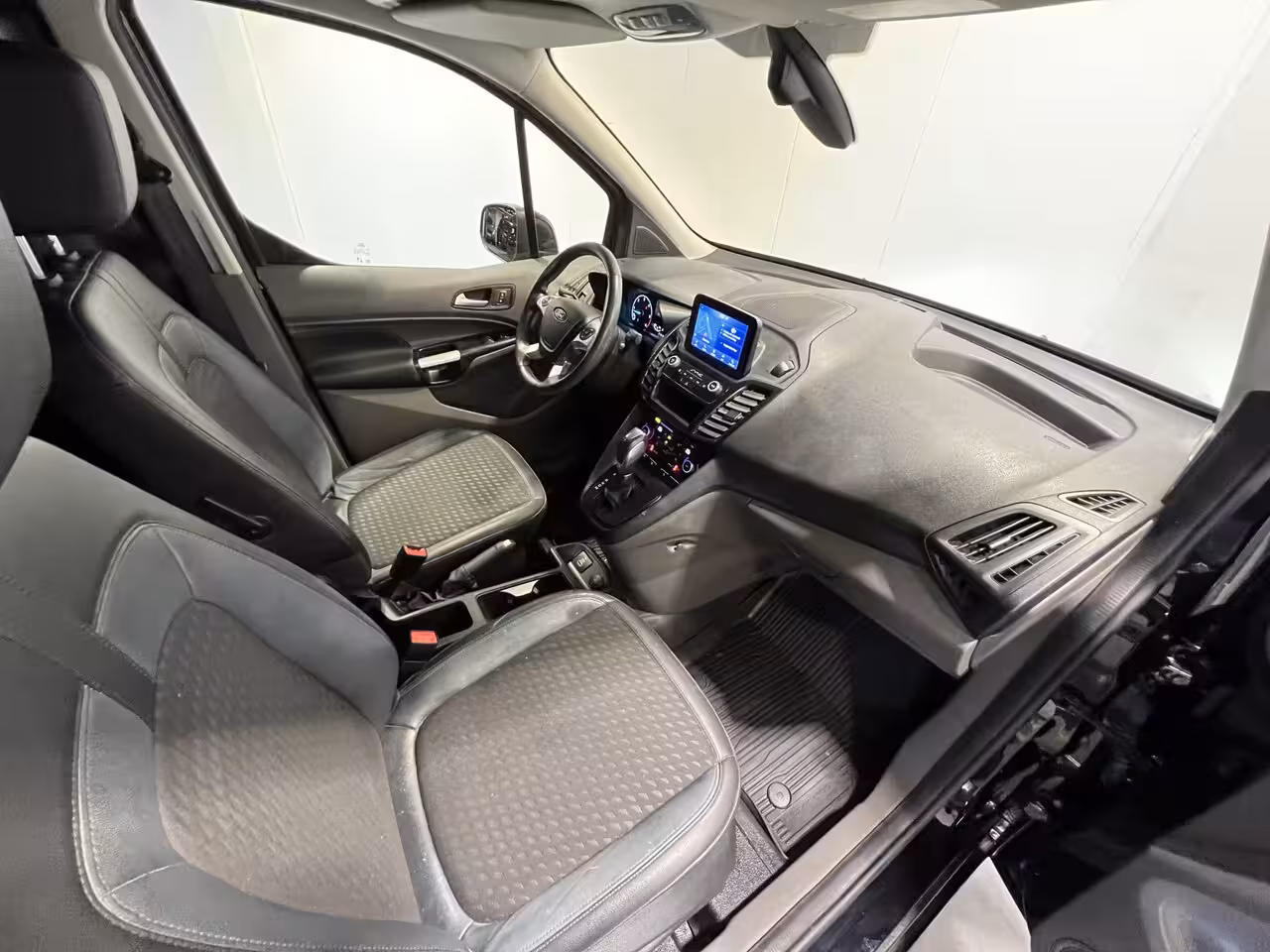 Ford Transit Connect 1.5 EcoBlue L2 Sport Trekhaak | LM Velgen 17" | Cruise Control | Voorstoelen Verwarmd | Vo