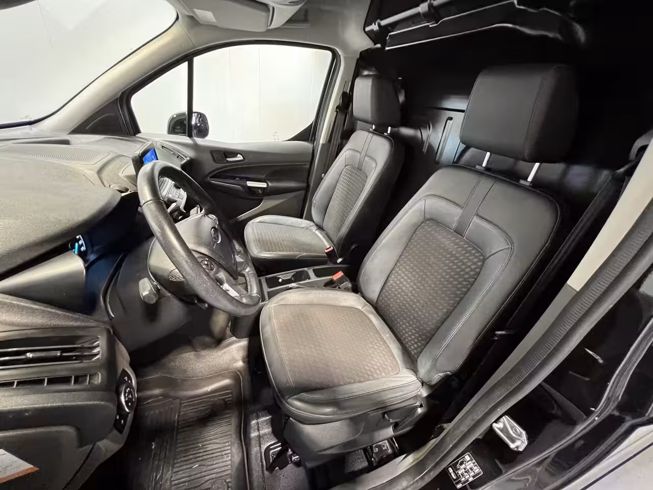 Ford Transit Connect 1.5 EcoBlue L2 Sport Trekhaak | LM Velgen 17" | Cruise Control | Voorstoelen Verwarmd | Vo
