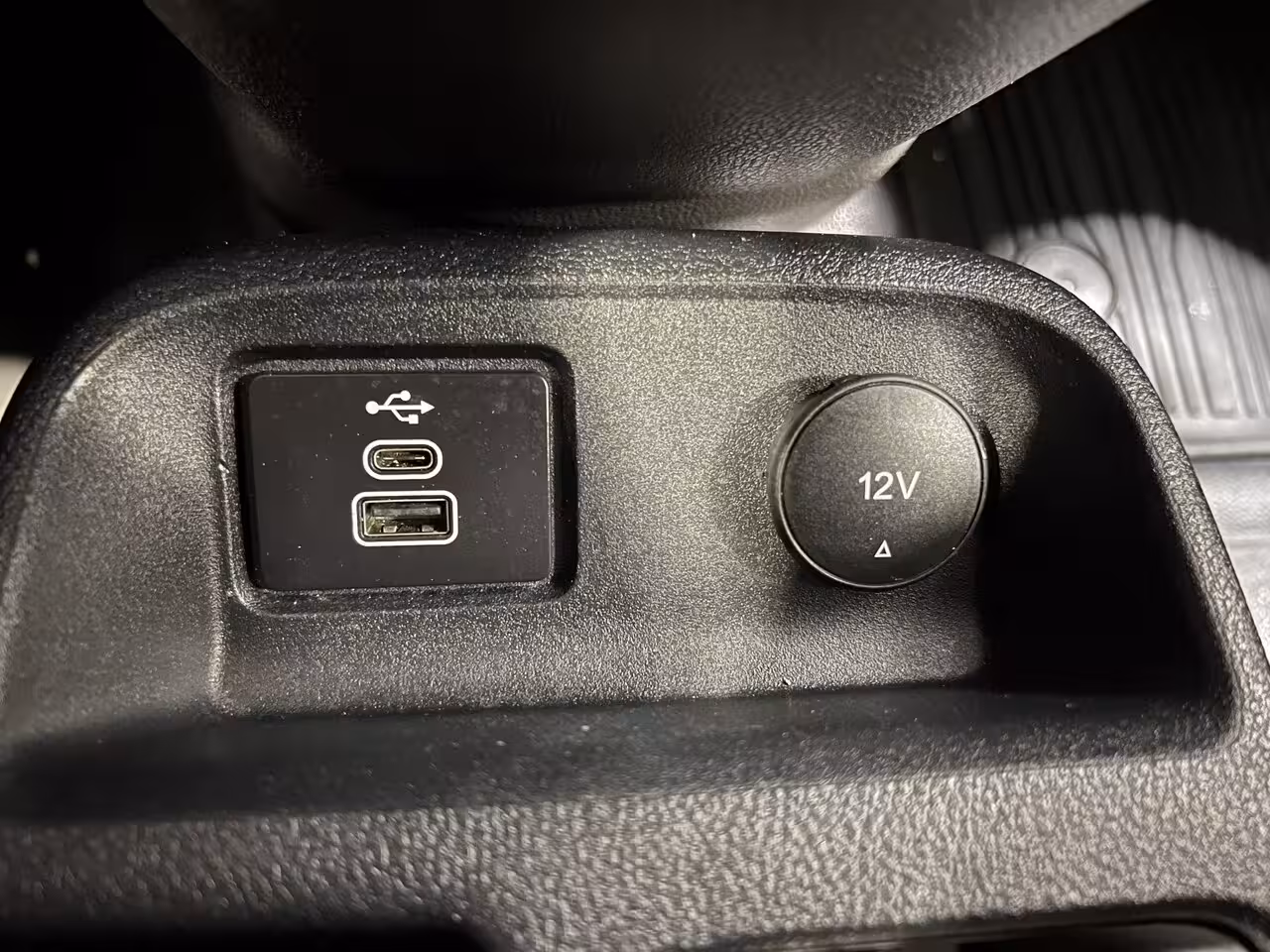 Ford Transit Connect 1.5 EcoBlue L2 Sport Trekhaak | LM Velgen 17" | Cruise Control | Voorstoelen Verwarmd | Vo
