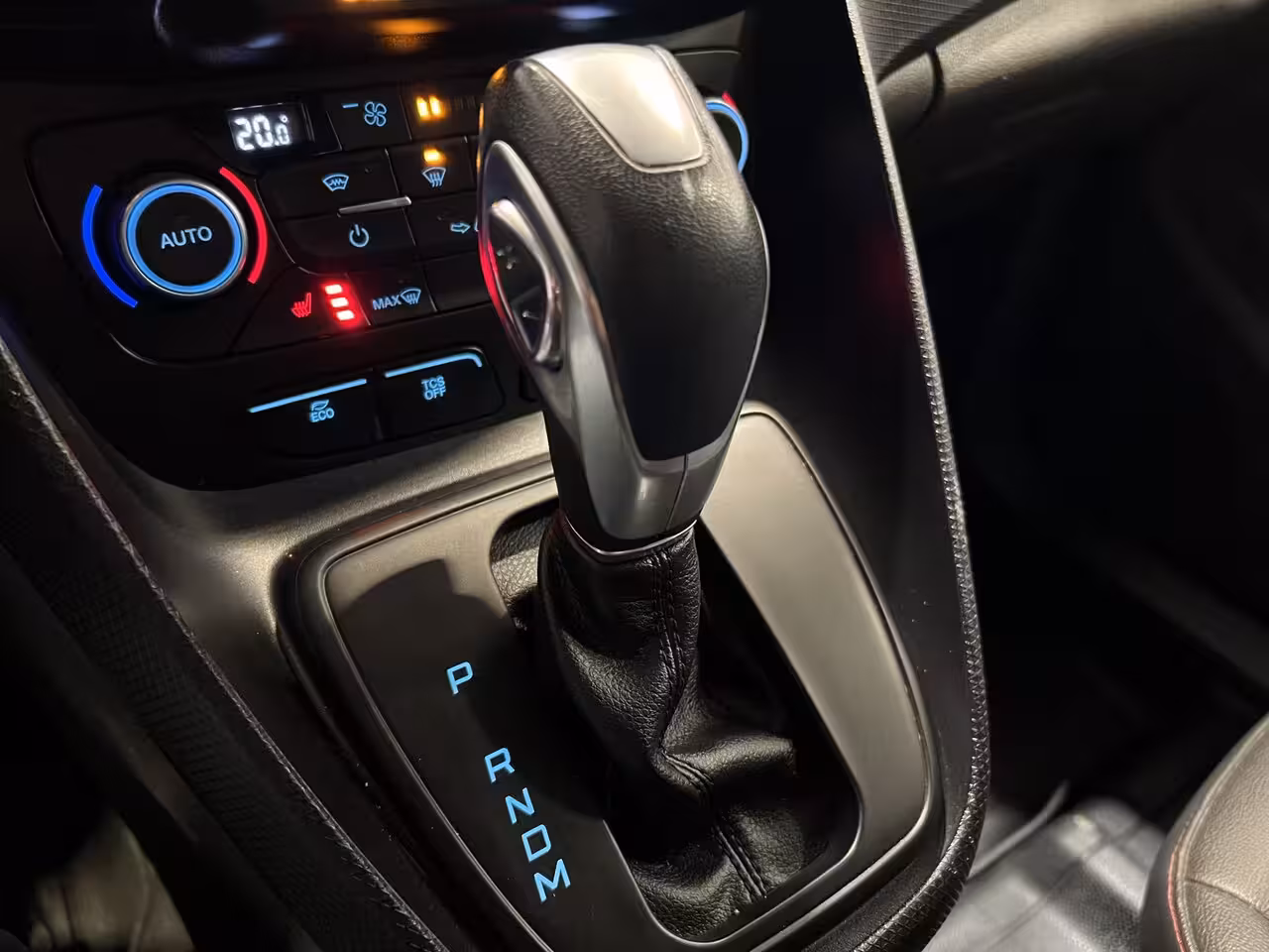 Ford Transit Connect 1.5 EcoBlue L2 Sport Trekhaak | LM Velgen 17" | Cruise Control | Voorstoelen Verwarmd | Vo
