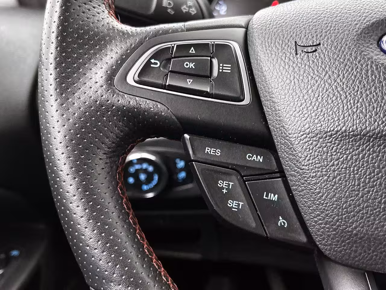 Ford EcoSport 1.0 EcoBoost ST-Line Black | TREKHAAK | WINTERPACK | Cruise Control | Navigatie | Start/St