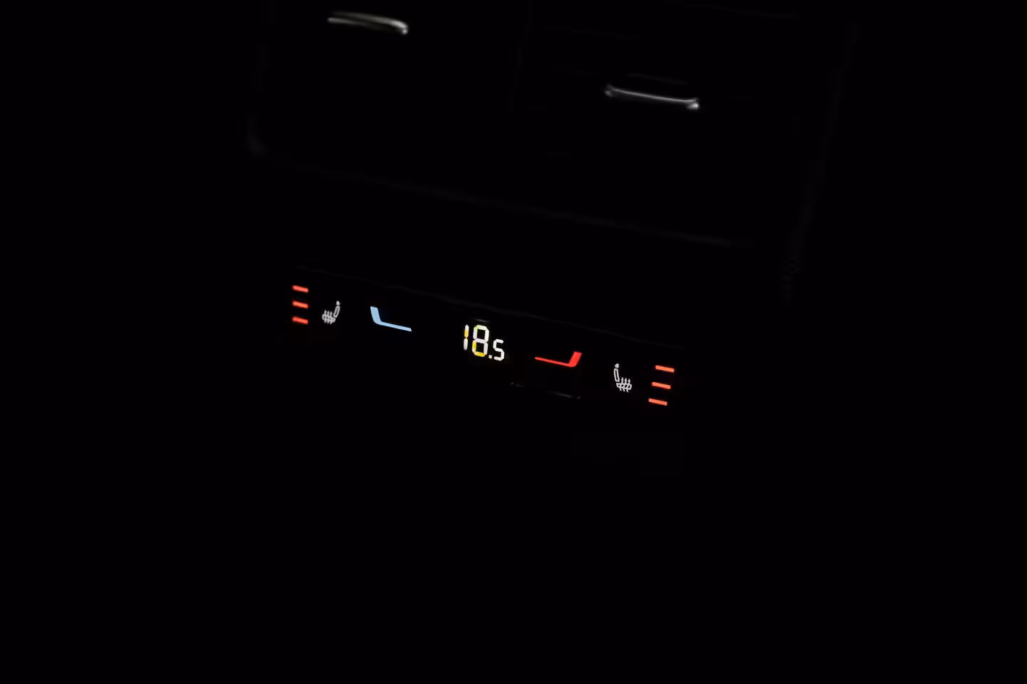 Volkswagen Passat Variant 1.5 eHybrid 272 pk R-Line Edition | Achterstoelen verwarmd | Achteruitrijcamera | Elektris