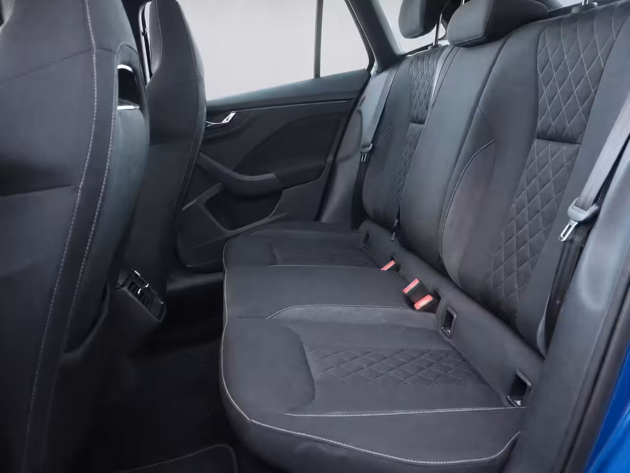 Skoda Kamiq 1.0 TSI Sport Business | Clima | Cruise | Apple carplay/Navi | Stoelverwarming | PDC |