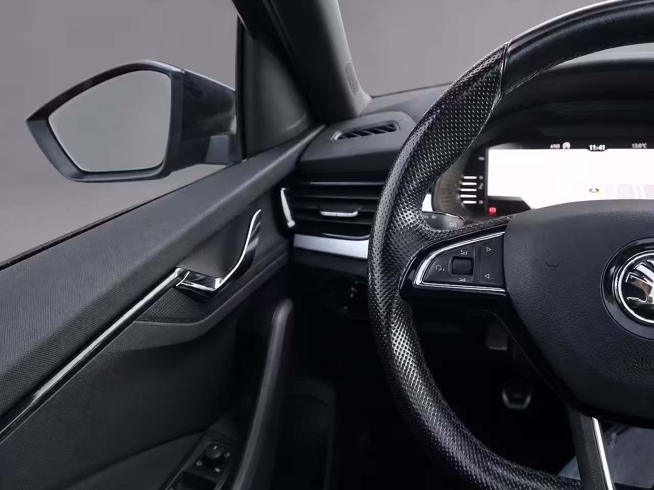 Skoda Kamiq 1.0 TSI Sport Business | Clima | Cruise | Apple carplay/Navi | Stoelverwarming | PDC |