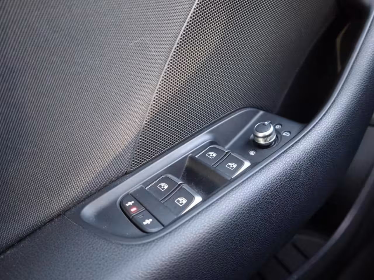Audi A3 Limousine 35 TFSI Business edition | Clima | Cruise | Multimedia/Navi | Stoelverwarming | PDC + Came