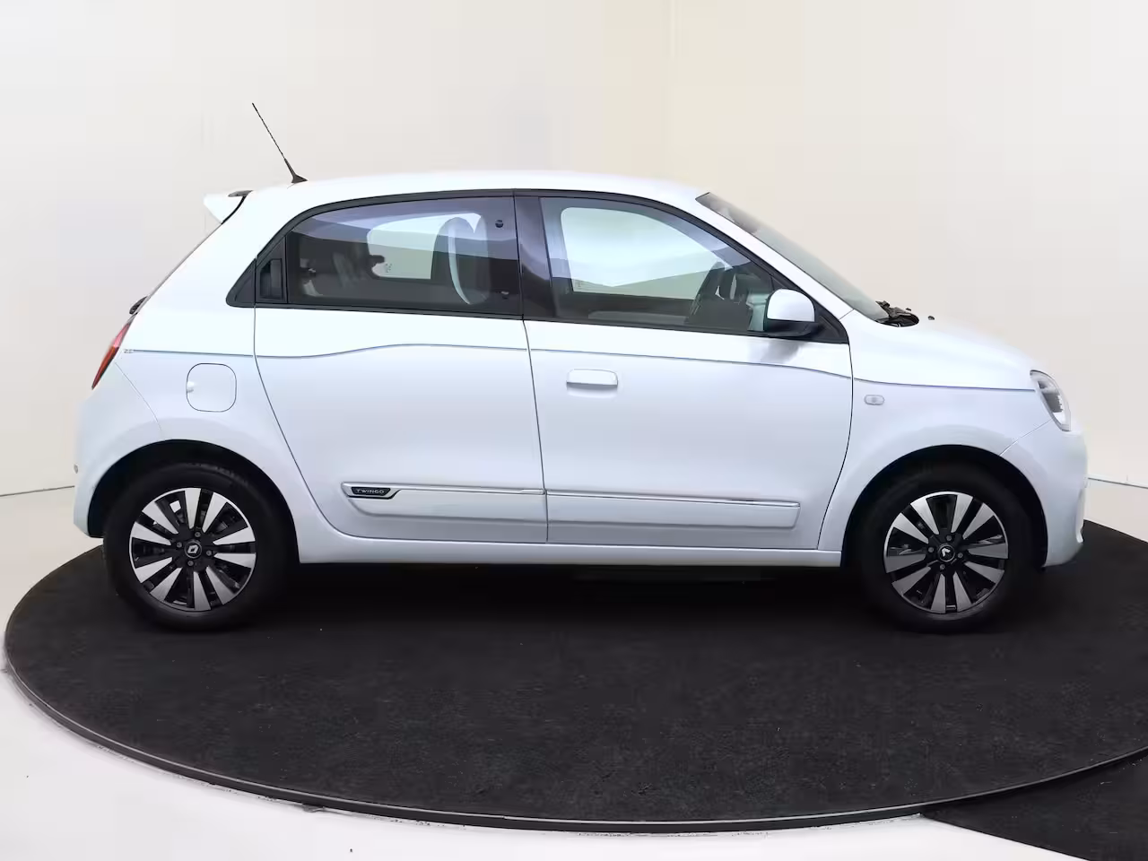 Renault Twingo Z.E. R80 Intens | achteropkomend verkeer waarschuwing | airco automatisch | Apple Carplay/Andro