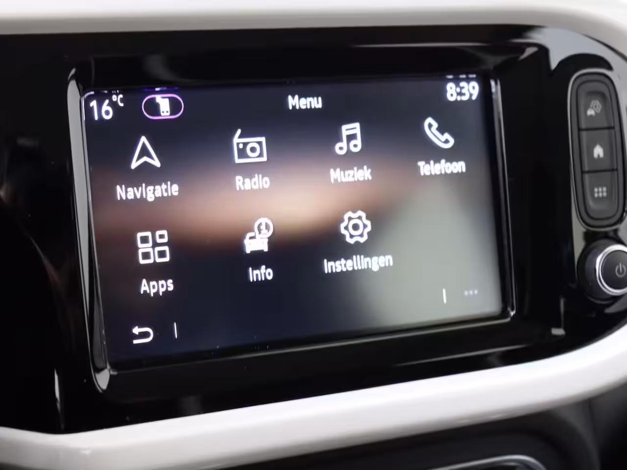 Renault Twingo Z.E. R80 Intens | achteropkomend verkeer waarschuwing | airco automatisch | Apple Carplay/Andro