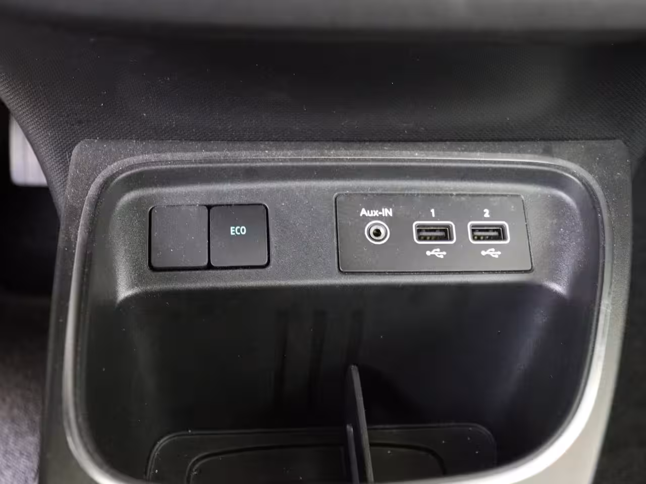 Renault Twingo Z.E. R80 Intens | achteropkomend verkeer waarschuwing | airco automatisch | Apple Carplay/Andro