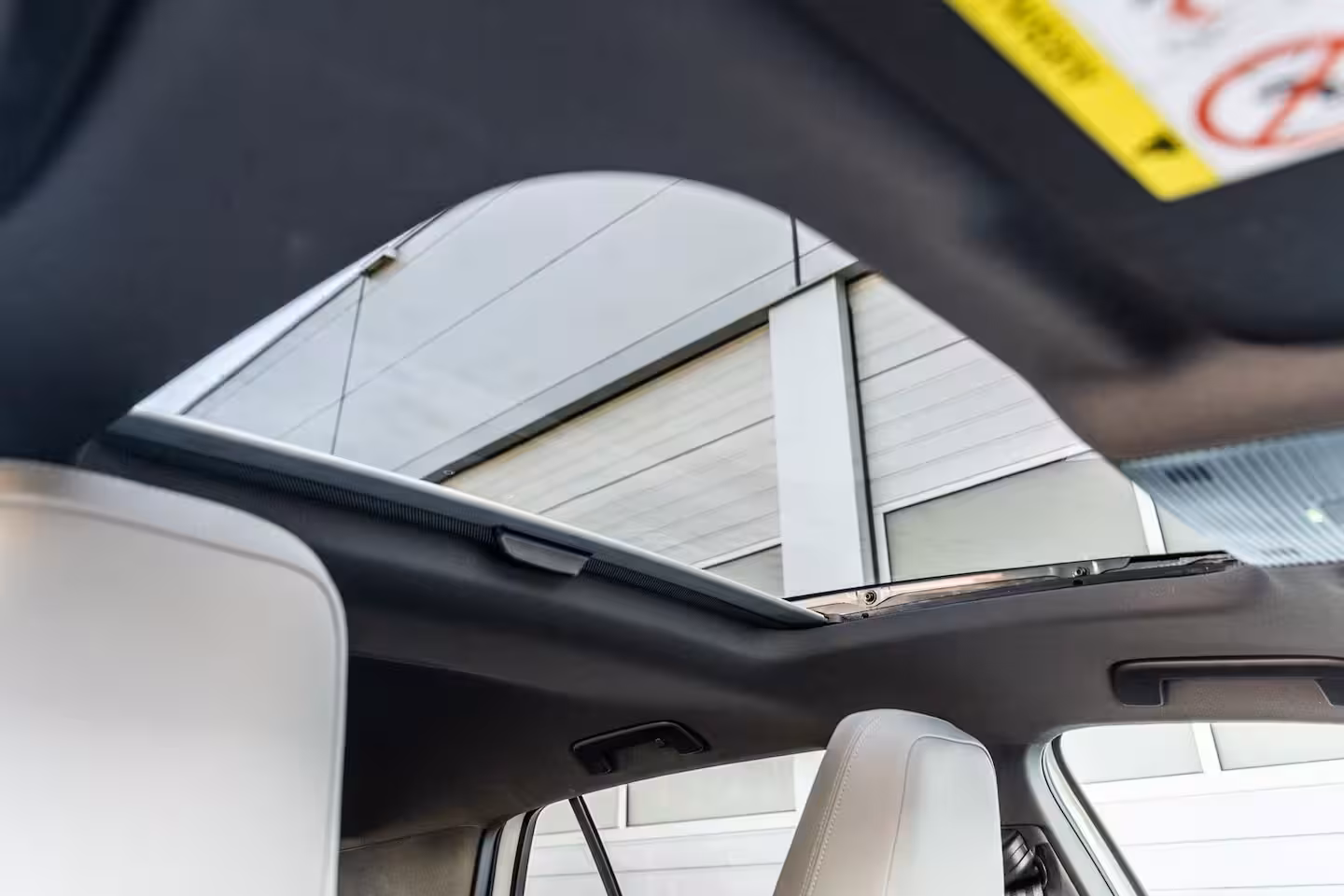 Volkswagen Golf GTE 1.5 eHybrid 272pk | SoH 100% | Trekhaak | Panoramadak | Stoelverwarming/Verkoeling | H