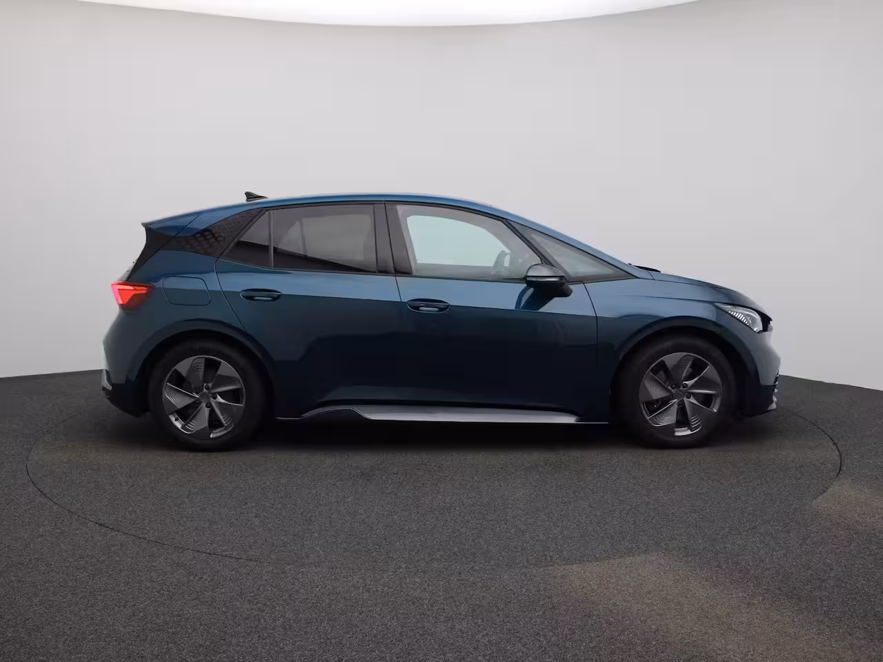 Cupra Born Business Plus 62 kWh ACHTERUITRIJCAMERA | ADAPTIVE CRUISE CONTROL | APPLE CARPLAY - ANDROI
