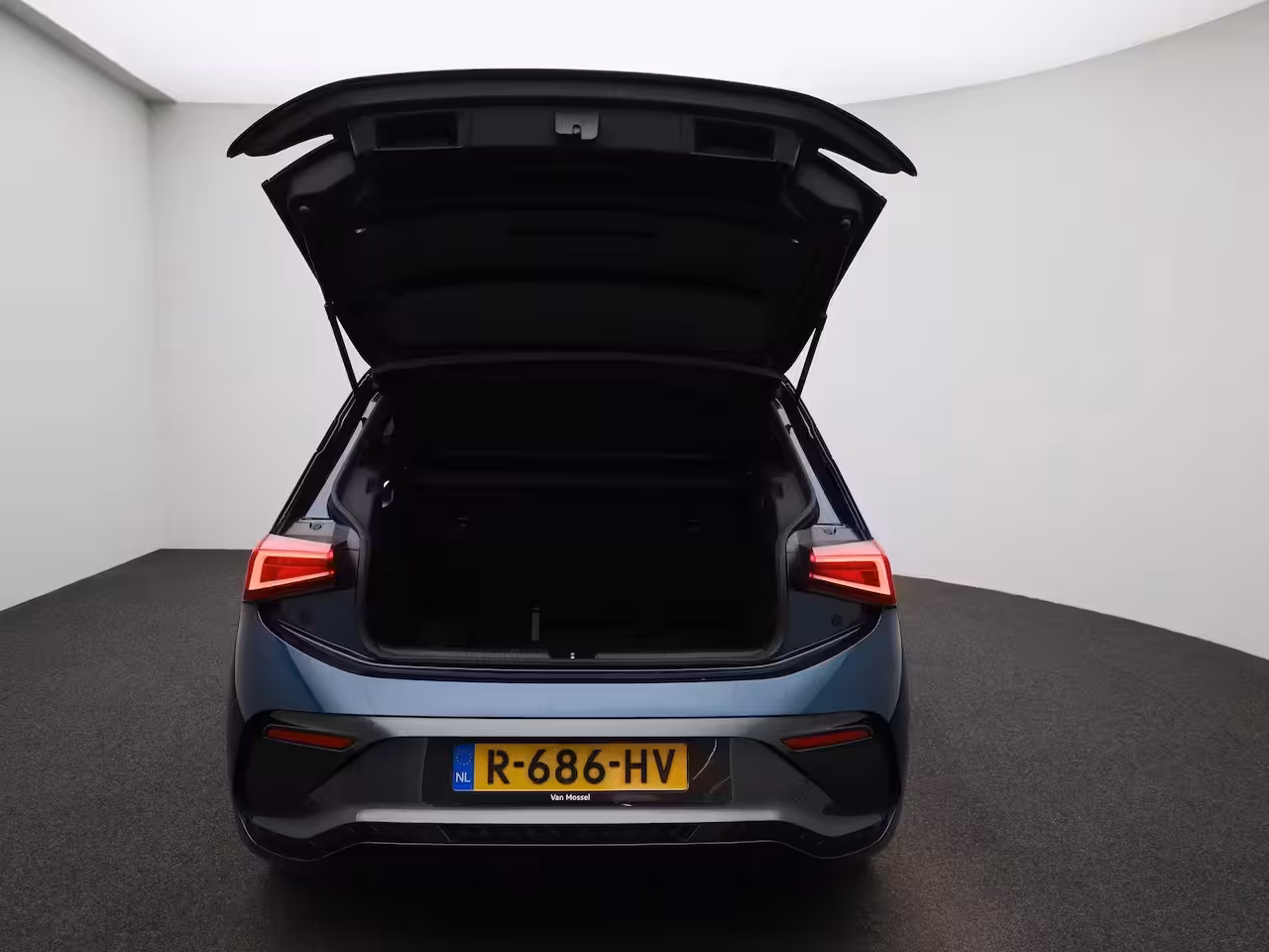 Cupra Born Business Plus 62 kWh ACHTERUITRIJCAMERA | ADAPTIVE CRUISE CONTROL | APPLE CARPLAY - ANDROI