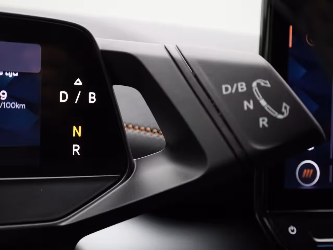 Cupra Born Business Plus 62 kWh ACHTERUITRIJCAMERA | ADAPTIVE CRUISE CONTROL | APPLE CARPLAY - ANDROI
