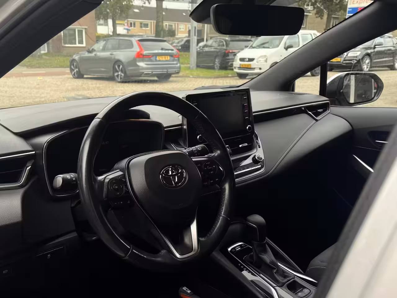 Toyota Corolla 1.8 Hybrid Active Camera, Bluetooth, LM