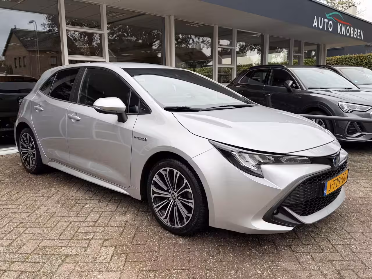 Toyota Corolla 1.8 Hybrid Active Camera, Bluetooth, LM