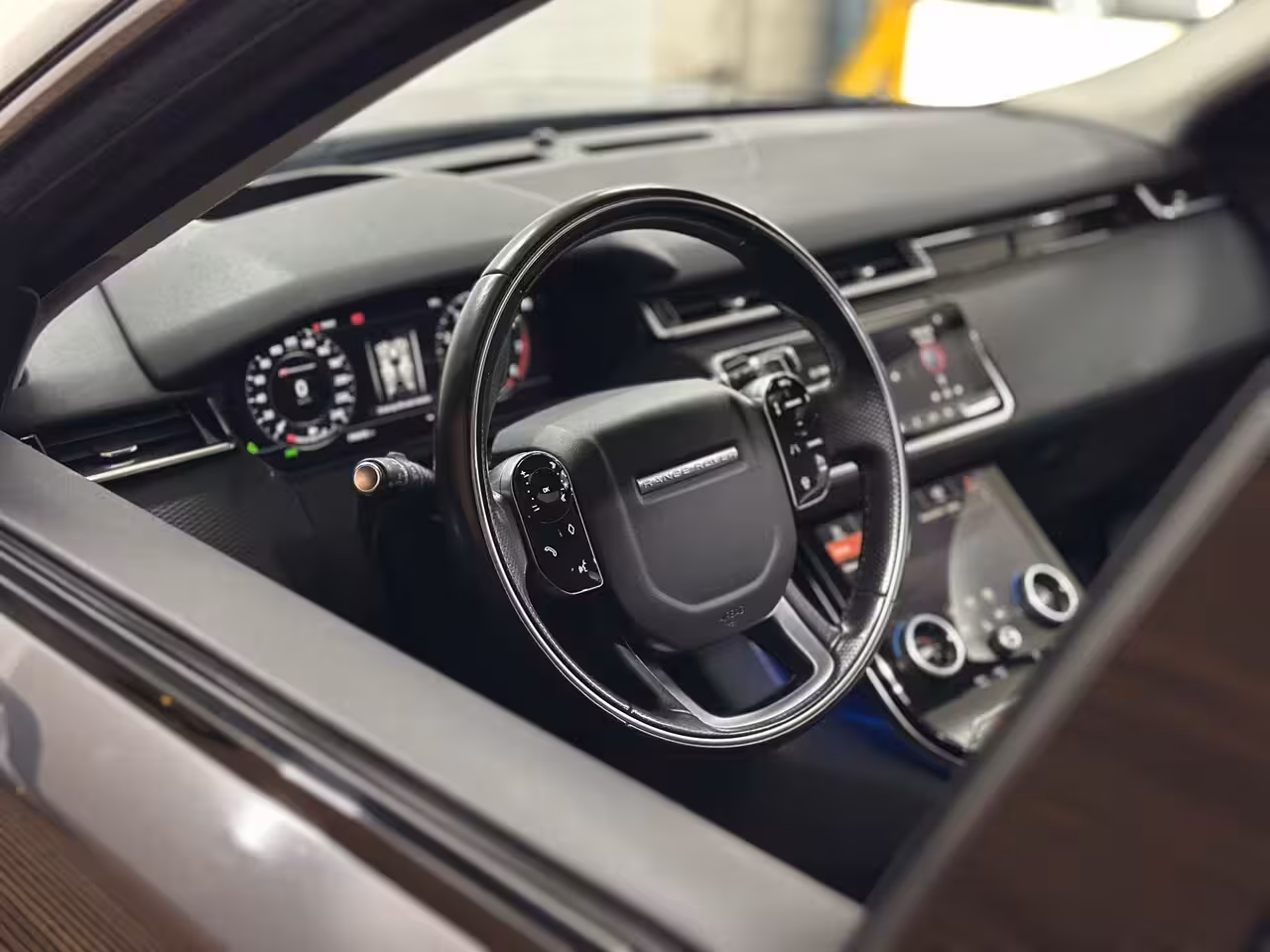 Land Rover Range Rover Velar 250PK| R-Dynamic SE| Virtual| Pano| Matrix LED| Ambient| Meridian| Winter Pack| 360°| ACC|