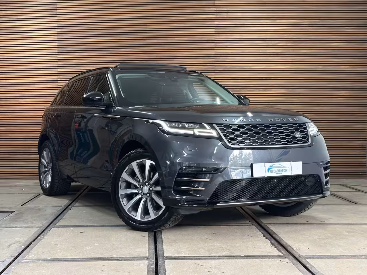 Land Rover Range Rover Velar 250PK| R-Dynamic SE| Virtual| Pano| Matrix LED| Ambient| Meridian| Winter Pack| 360°| ACC|