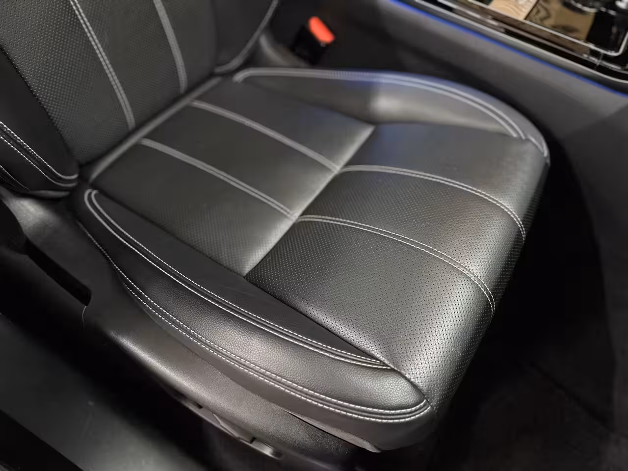 Land Rover Range Rover Velar 250PK| R-Dynamic SE| Virtual| Pano| Matrix LED| Ambient| Meridian| Winter Pack| 360°| ACC|