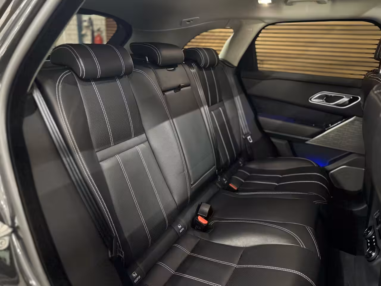 Land Rover Range Rover Velar 250PK| R-Dynamic SE| Virtual| Pano| Matrix LED| Ambient| Meridian| Winter Pack| 360°| ACC|