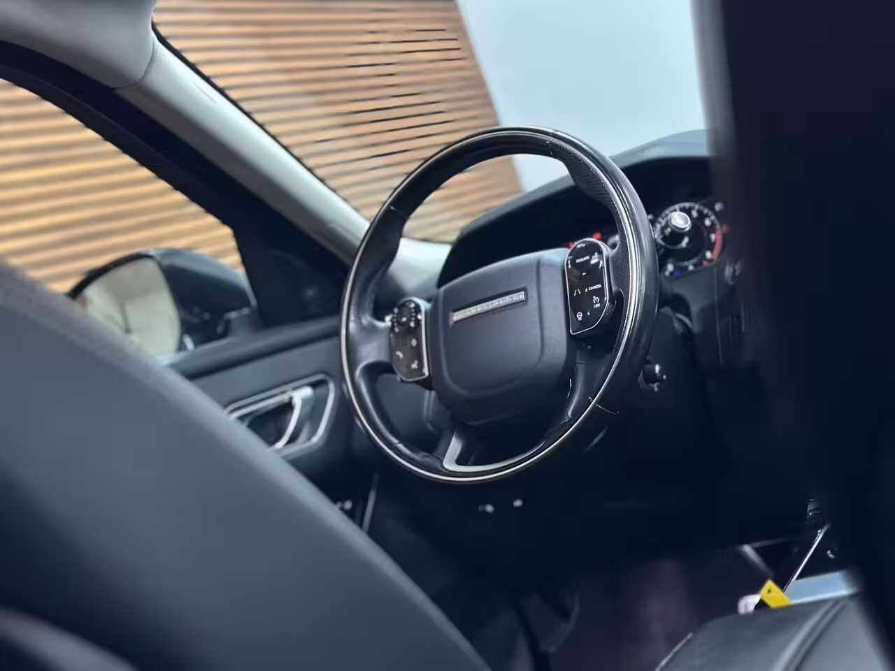 Land Rover Range Rover Velar 250PK| R-Dynamic SE| Virtual| Pano| Matrix LED| Ambient| Meridian| Winter Pack| 360°| ACC|