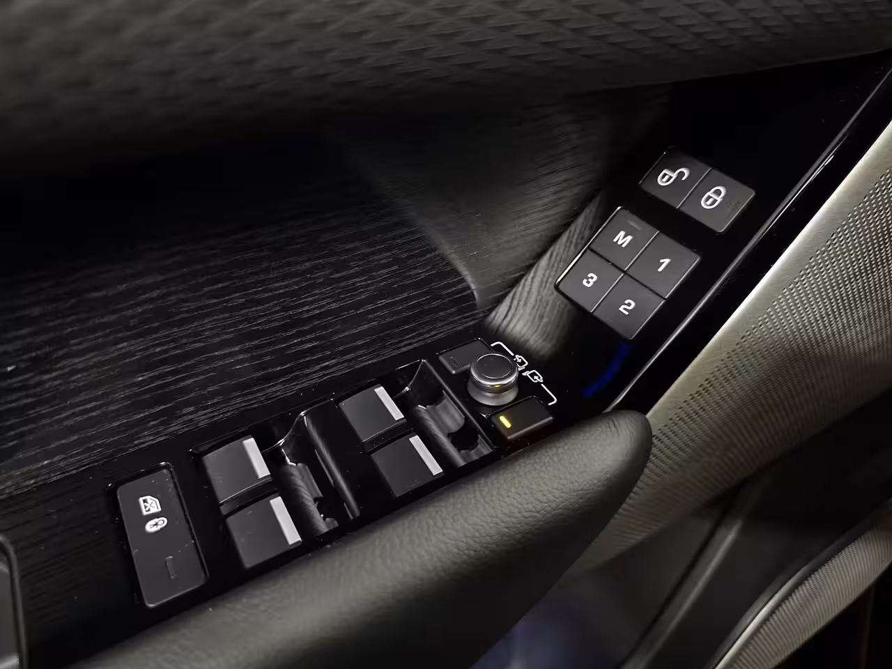Land Rover Range Rover Velar 250PK| R-Dynamic SE| Virtual| Pano| Matrix LED| Ambient| Meridian| Winter Pack| 360°| ACC|