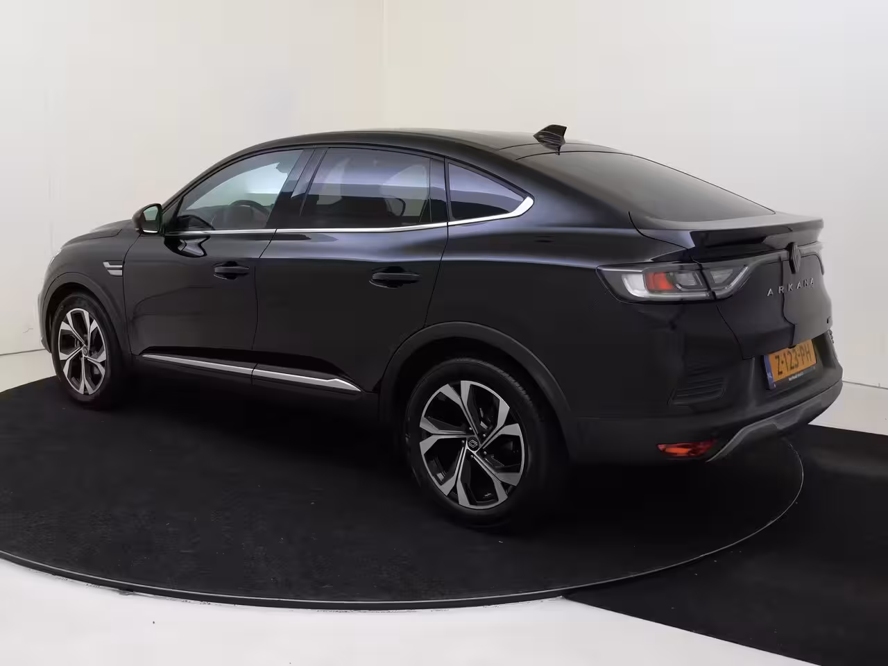 Renault Arkana 1.6 E-Tech full hybrid 145 techno | Navigatie | Apple & Android Carplay | Parkeersensoren