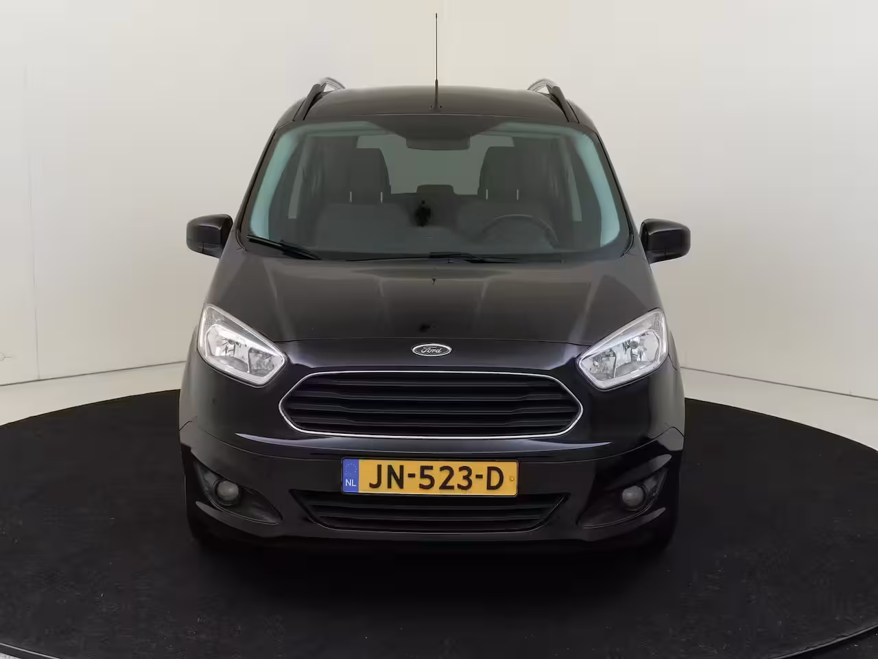 Ford Tourneo Courier 1.0 Titanium 5 persoons | Navigatie | Parkeercamera | Cruise control | LM velgen |