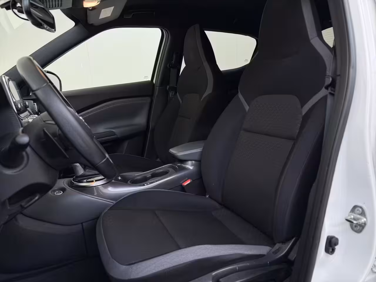 Nissan Juke 1.0 DIG-T Enigma Apple Carplay | LM Velgen | Parkeercamera | Cuise control | Climat Contro