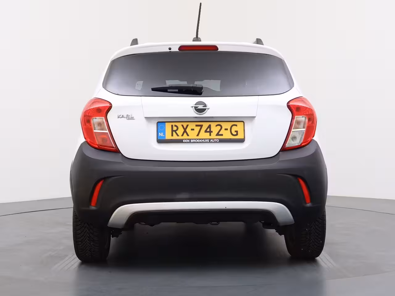 Opel Karl 1.0 Rocks Online Edition / Navigatie / Parkeersensoren / Carplay / Airco / 15'' LMV