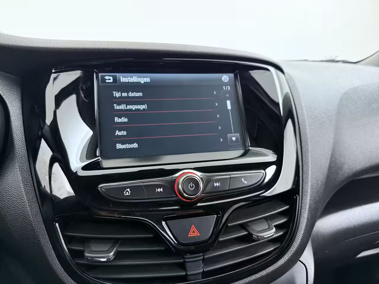 Opel Karl 1.0 Rocks Online Edition / Navigatie / Parkeersensoren / Carplay / Airco / 15'' LMV