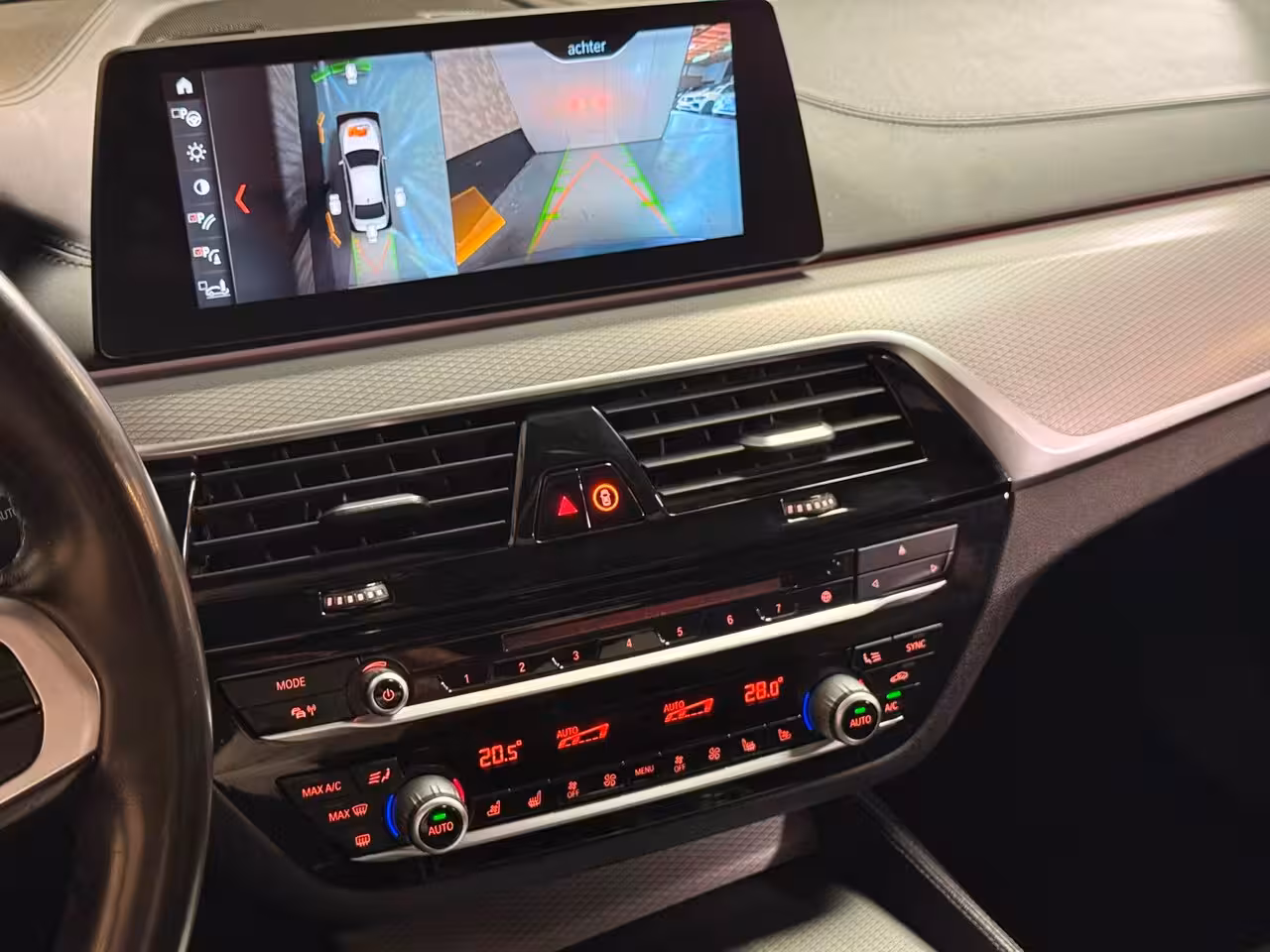 BMW 5-serie 530e iPerformance High Executive | Stoelverwarming/Verkoeling | H&K | HUD | Pano | Camera